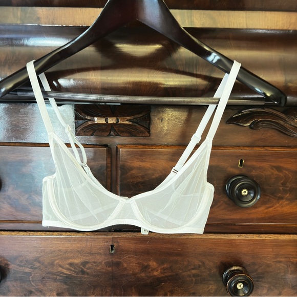 Skims ULTRA FINE MESH UNDERWIRE SCOOP BRA, 34B - Picture 1 of 6